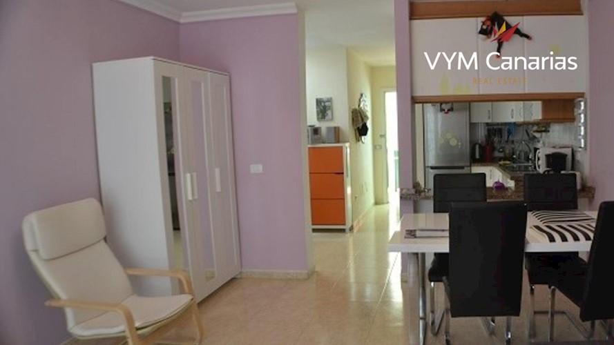 2 bed townhouse for sale in Callao Salvaje