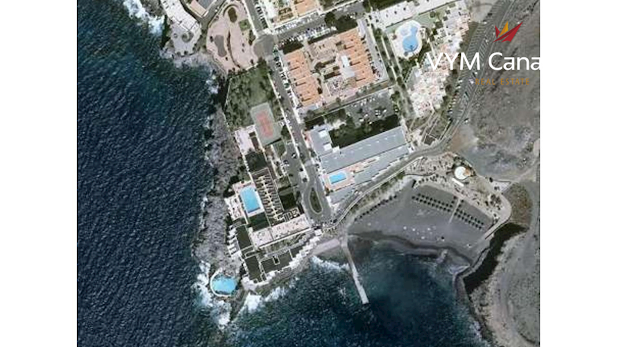 Commercial Property for sale in Callao Salvaje