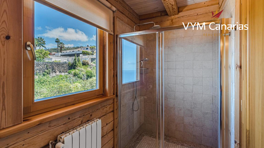 4 bed villa for sale in El Sauzal