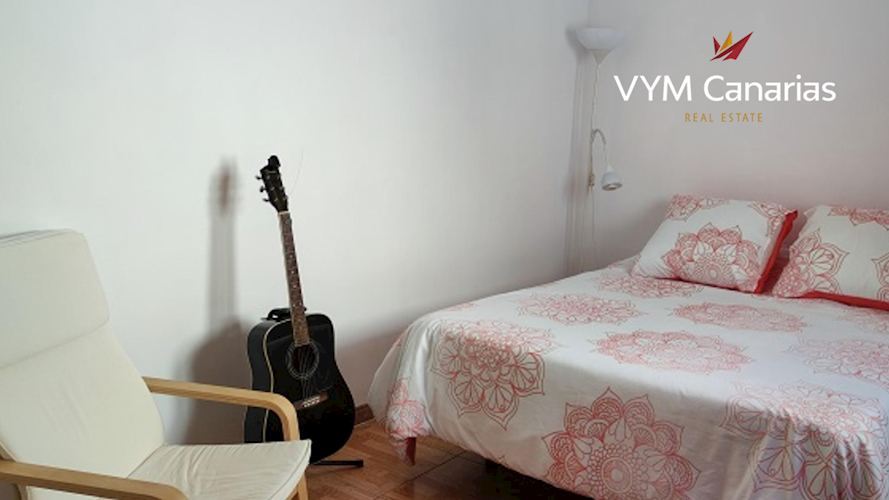 5 bed villa for sale in Piedra Hincada