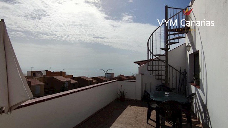 5 bed villa for sale in Piedra Hincada