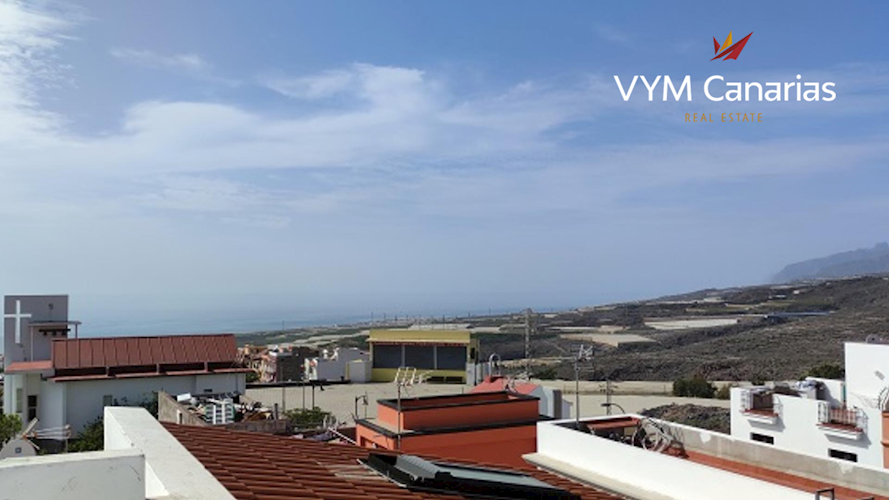 5 bed villa for sale in Piedra Hincada