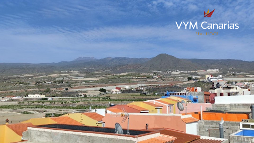 5 bed villa for sale in Piedra Hincada