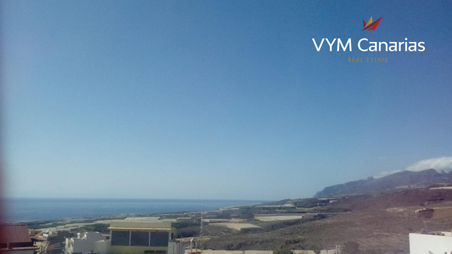 5 bed villa for sale in Piedra Hincada