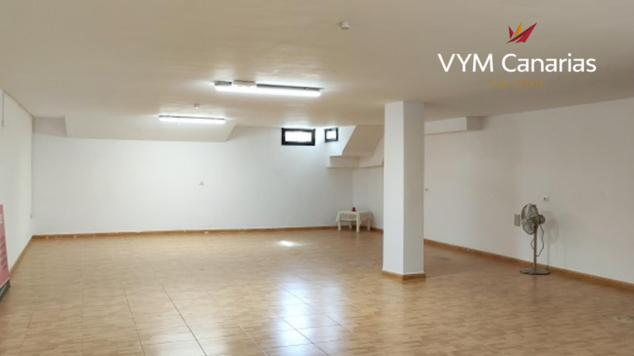 5 bed villa for sale in Piedra Hincada