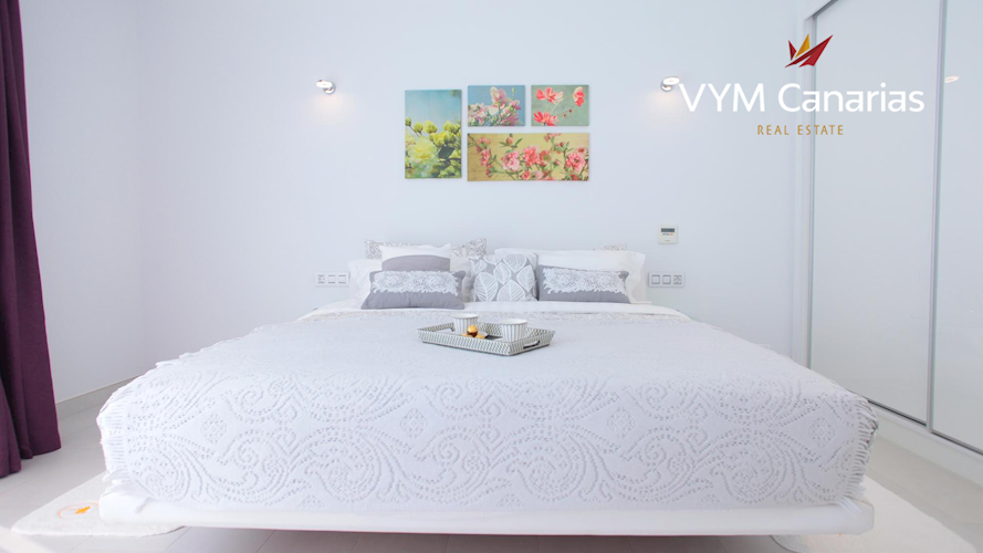 4 bed villa for sale in La Caleta