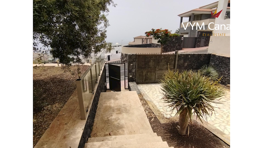 3 bed villa for sale in Santa Cruz de Tenerife