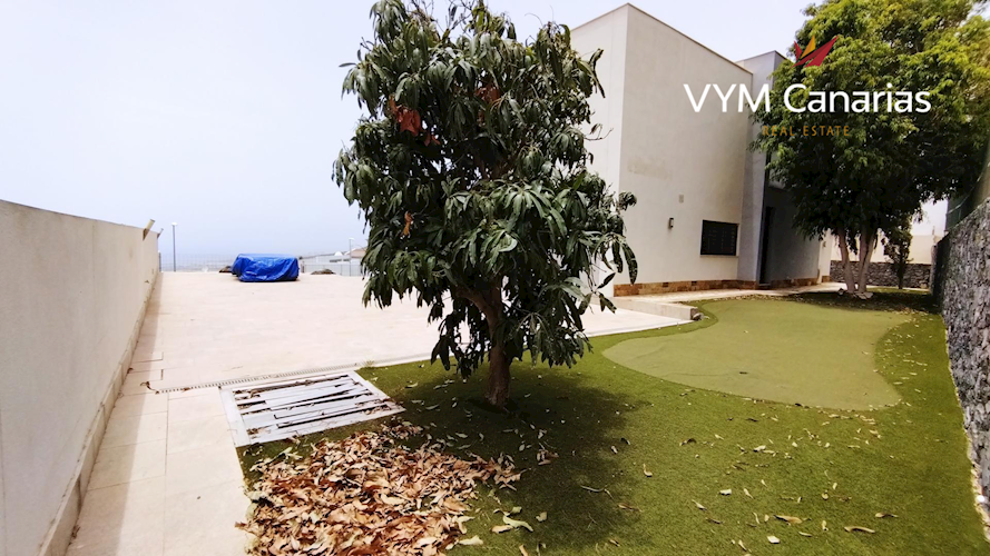 3 bed villa for sale in Santa Cruz de Tenerife