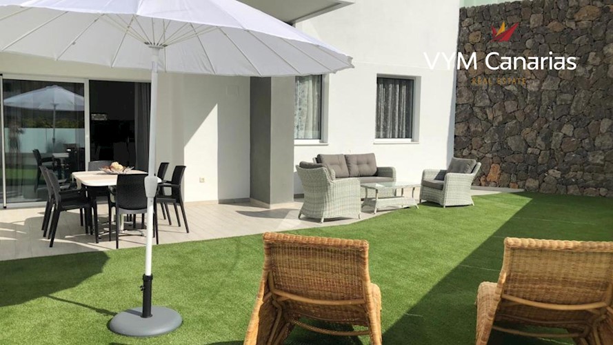 2 bed apartment for sale in Playa Paraiso