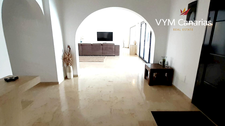 4 bed villa for sale in Golf del Sur