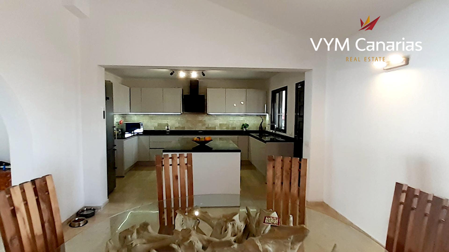 4 bed villa for sale in Golf del Sur