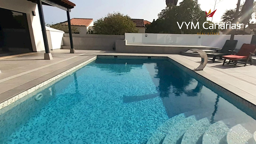 4 bed villa for sale in Golf del Sur