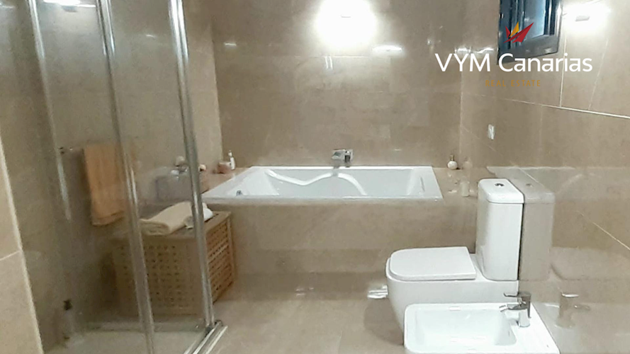 4 bed villa for sale in Golf del Sur