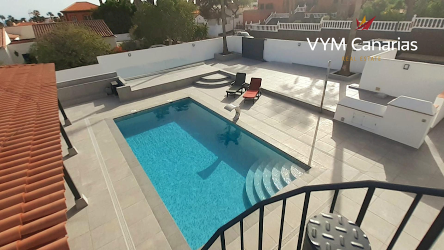 4 bed villa for sale in Golf del Sur