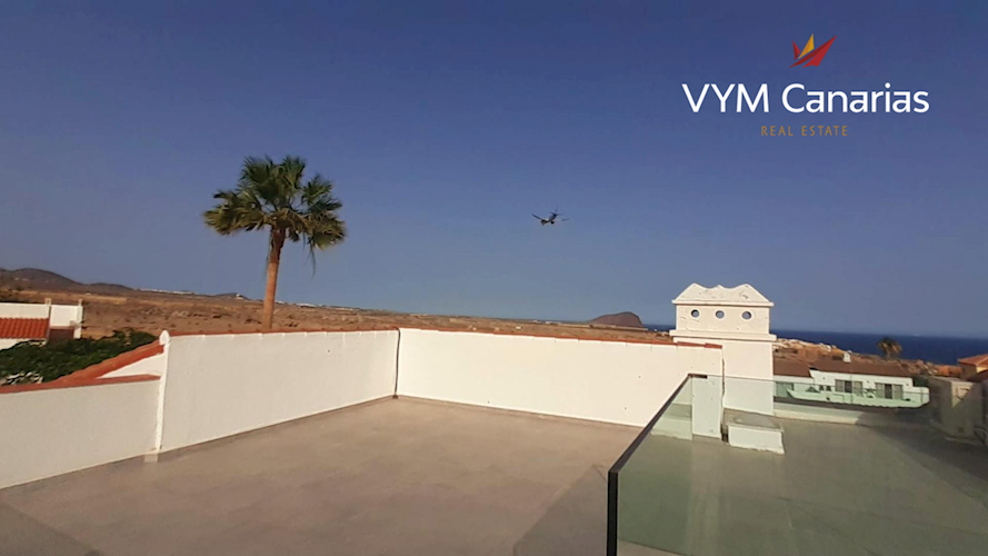 4 bed villa for sale in Golf del Sur