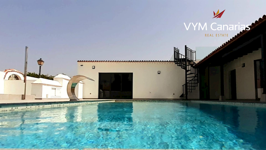 4 bed villa for sale in Golf del Sur