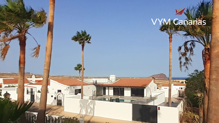 4 bed villa for sale in Golf del Sur