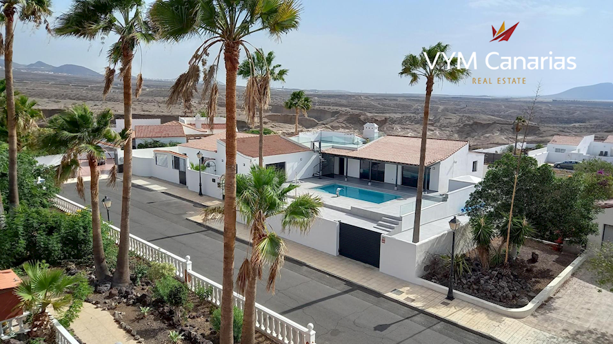4 bed villa for sale in Golf del Sur