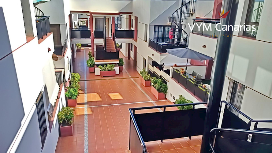 3 bed penthouse for sale in Parque de la Reina