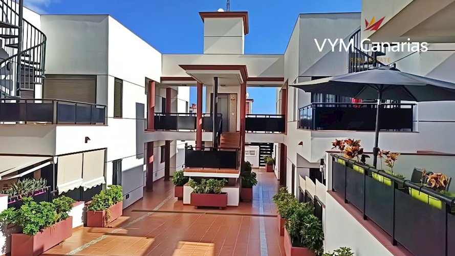 3 bed penthouse for sale in Parque de la Reina