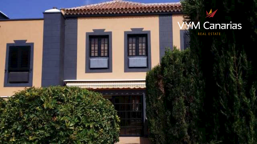 3 bed townhouse for sale in Balcon del Duque, El Duque