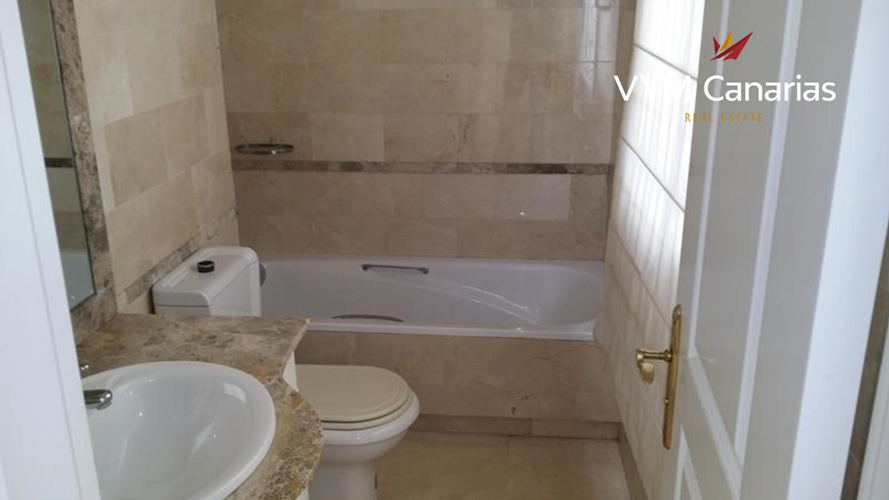 3 bed townhouse for sale in Balcon del Duque, El Duque