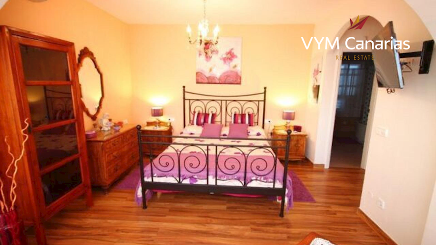 3 bed villa for sale in Balcon del Duque, El Duque