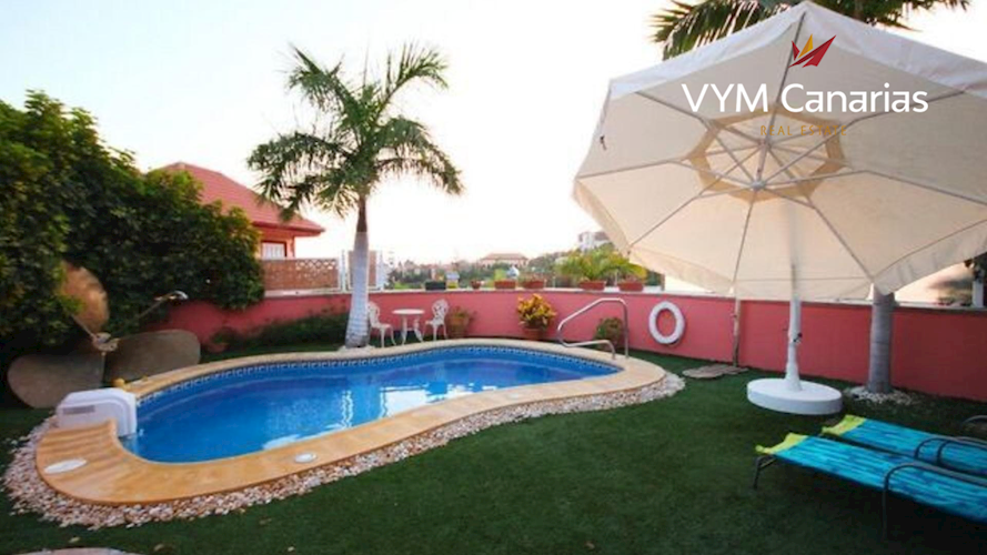 3 bed villa for sale in Balcon del Duque, El Duque