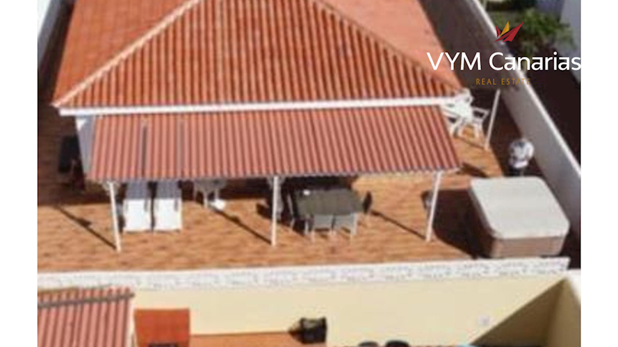 3 bed villa for sale in Callao Salvaje