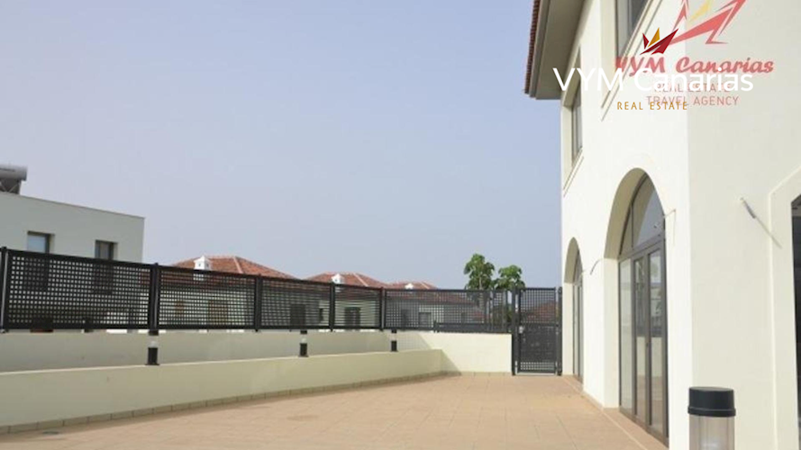 Commercial Property for sale in Chayofa