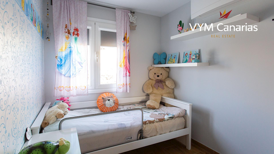 5 bed townhouse for sale in Callao Salvaje