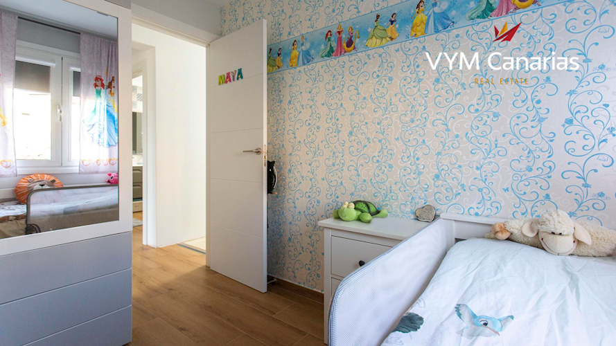 5 bed townhouse for sale in Callao Salvaje