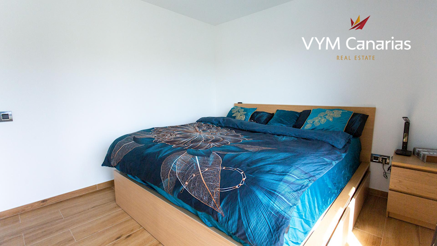 5 bed townhouse for sale in Callao Salvaje