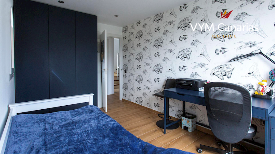 5 bed townhouse for sale in Callao Salvaje