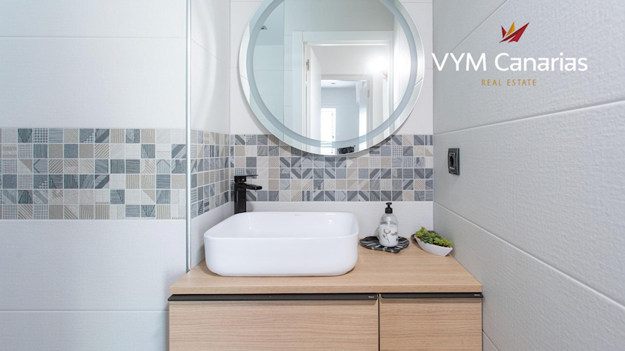 5 bed townhouse for sale in Callao Salvaje