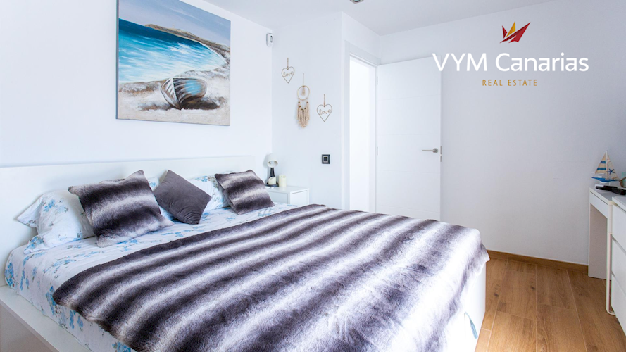 5 bed townhouse for sale in Callao Salvaje