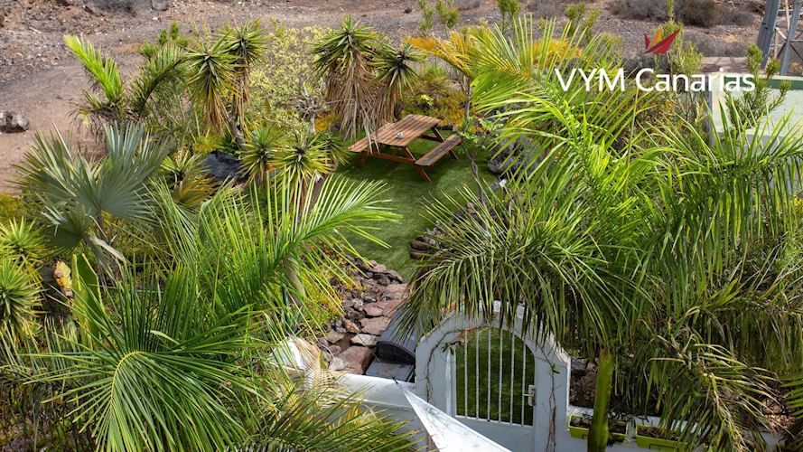 5 bed townhouse for sale in Callao Salvaje