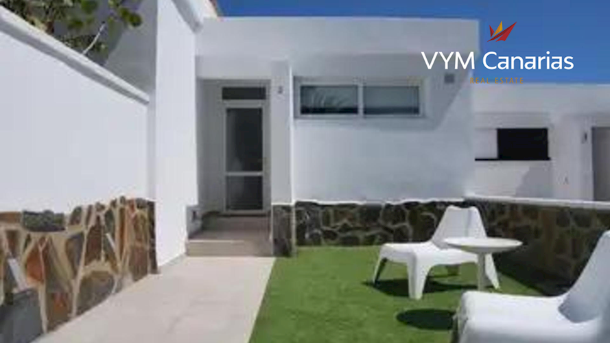 2 bed townhouse for sale in Callao Salvaje