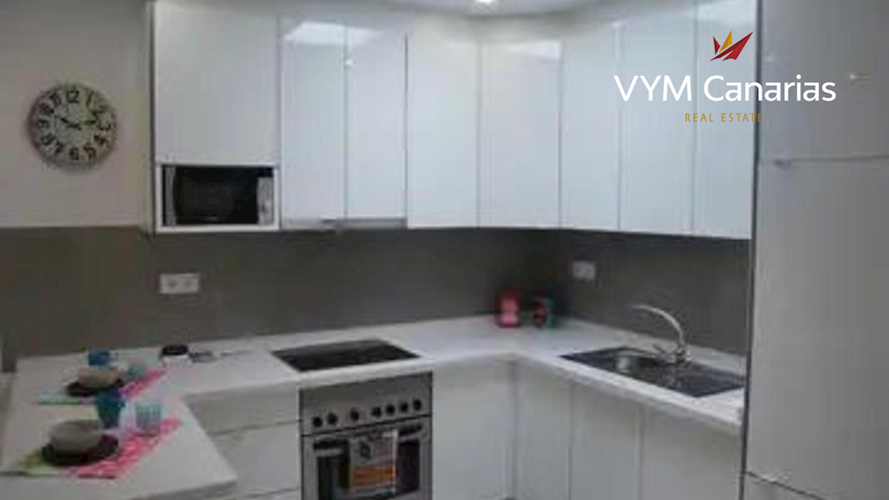 2 bed townhouse for sale in Callao Salvaje