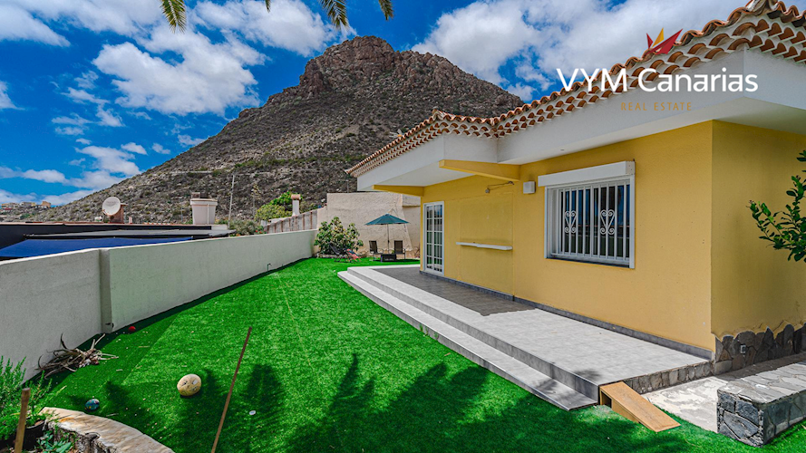 2 bed villa for sale in La Florida