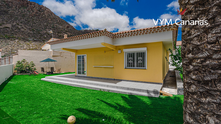 2 bed villa for sale in La Florida