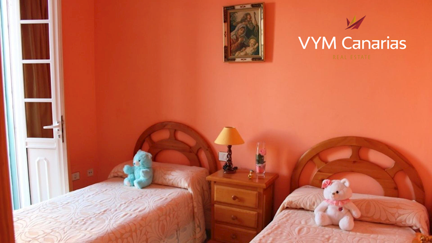 3 bed townhouse for sale in Abades