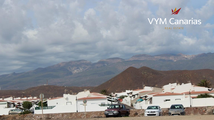 3 bed townhouse for sale in Abades