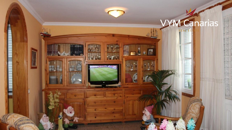 3 bed townhouse for sale in Abades