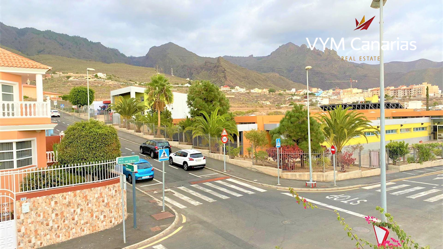 3 bed villa for sale in Balcon del Duque, El Duque