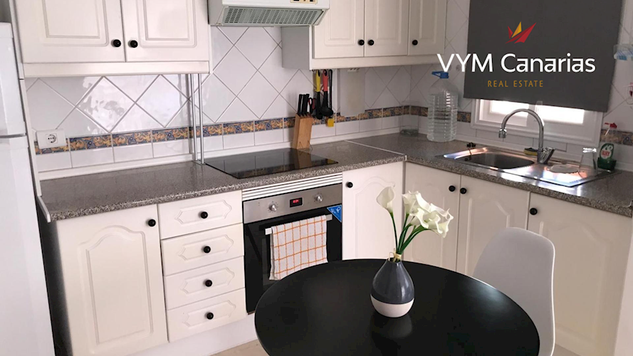 1 bed apartment for sale in Callao Salvaje