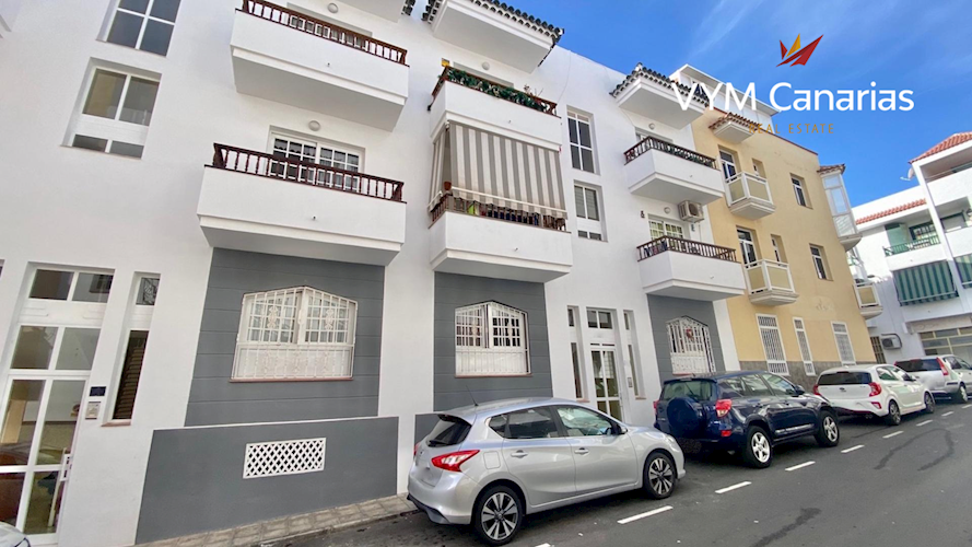 3 bed apartment for sale in Playa San Juan