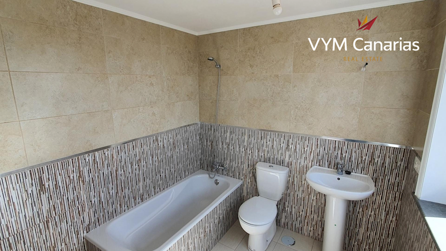 3 bed townhouse for sale in El Roque