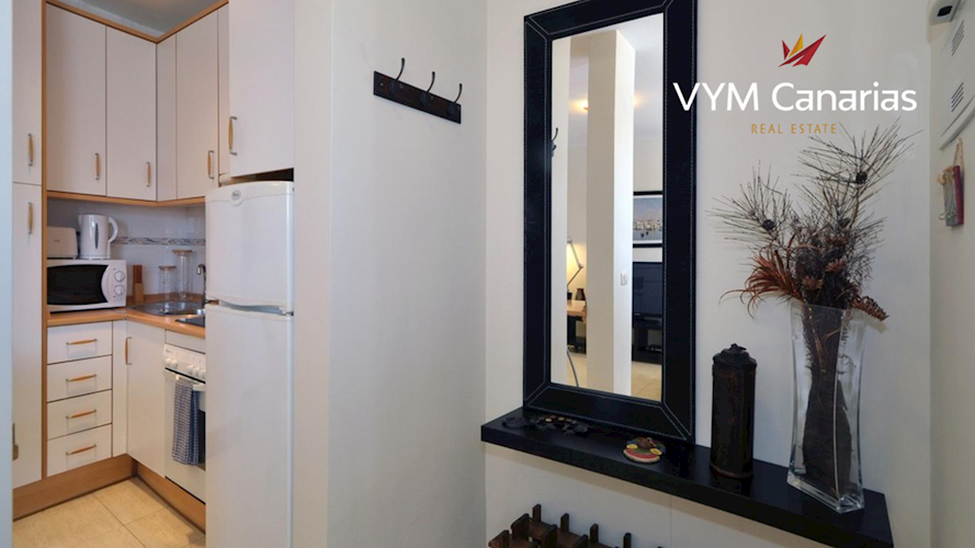 1 bed apartment for sale in Callao Salvaje